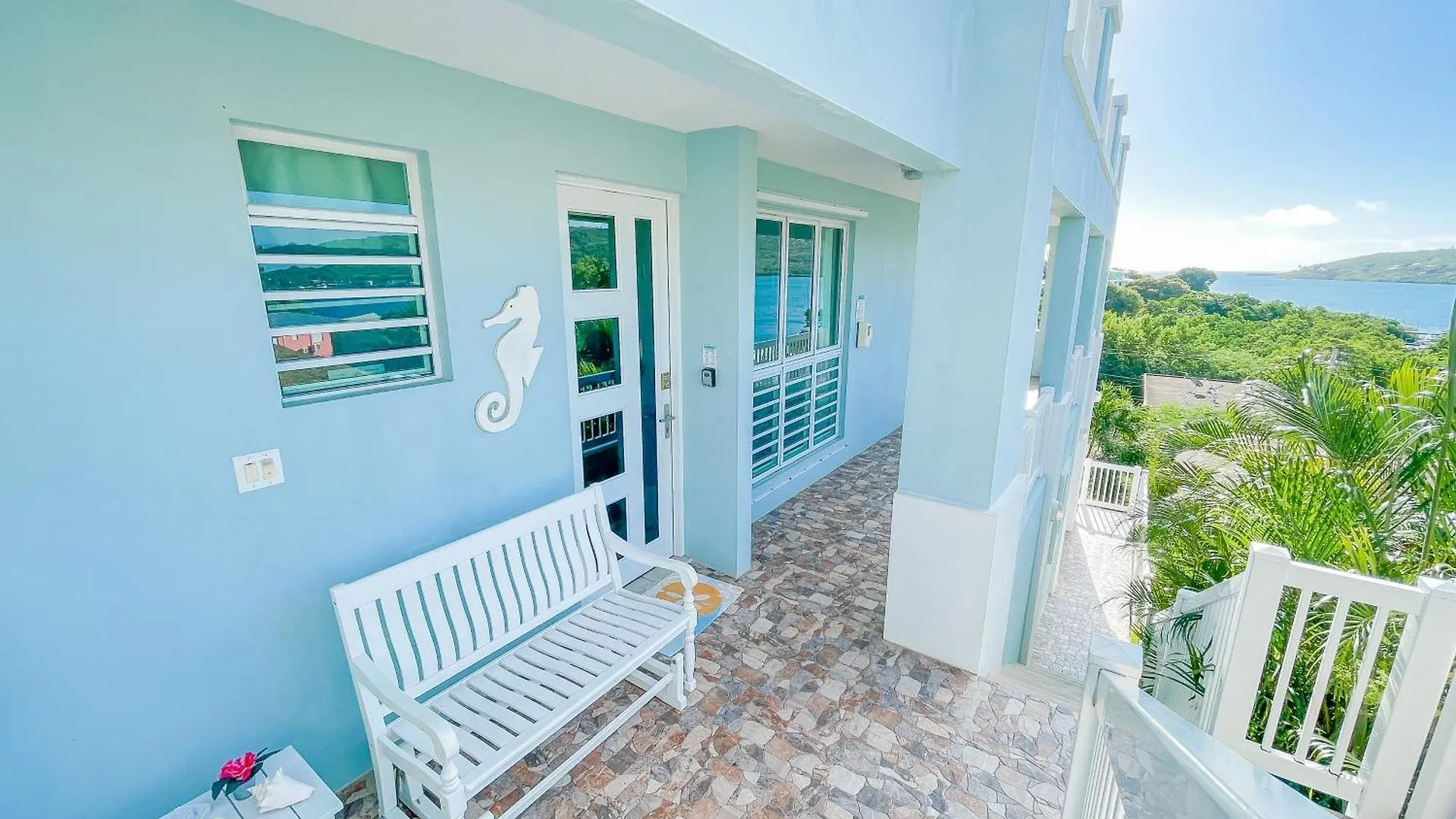 Island Charm Culebra Studios & Suites - Amazing Water Views From All 3 Apartments Located In Culebra Puerto Rico! Isla Culebra Konukevi